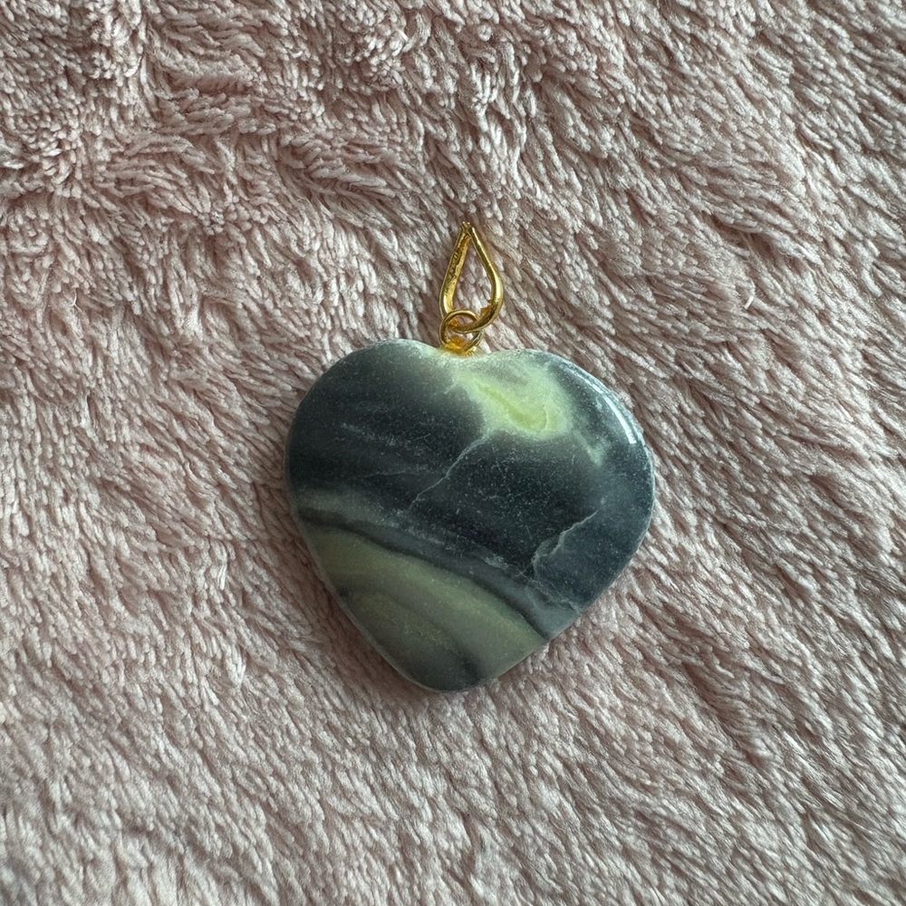 Serpent Stone Heart Pendant | Natural Serpentine Crystal Pendant